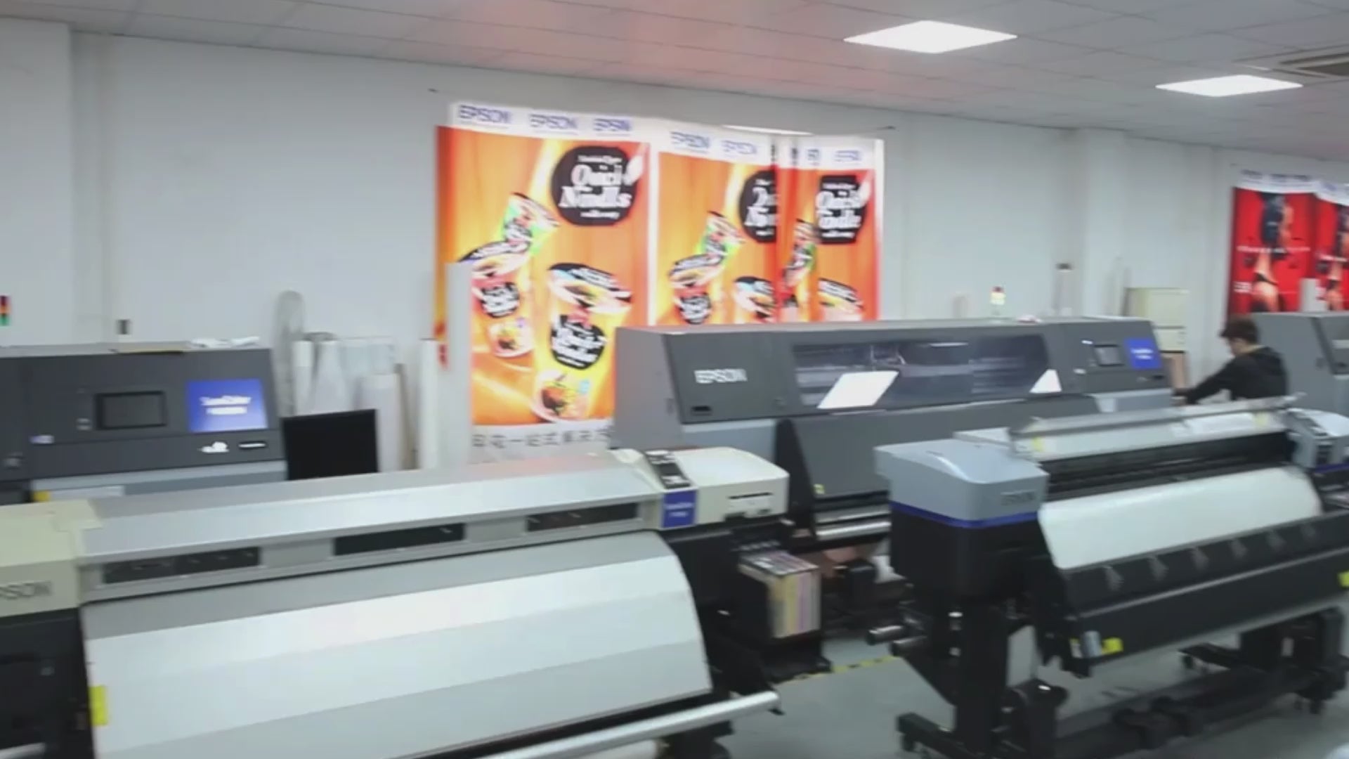 Cargar video: custom-printed-golf-shirts